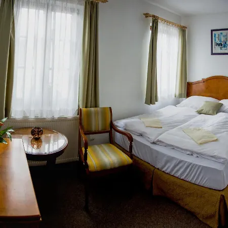 Pod Cernou Vezi Bed & Breakfast